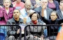 «أوباما» يحضر مباراة كرة سلة لتشجيع شقيق زوجته