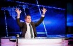"باسم يوسف" يتصدر استفتاء أفضل شخصية إعلامية.. و"البرنامج" في المقدمة إلى الآن