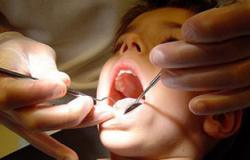 ضعف الكالسيوم من أسباب الظهور المبكر للأسنان عند الأطفال