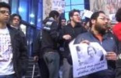 بالفيديو| نشطاء في وقفة الإفراج عن المعتقلين أمام "الصحفيين": السيسي يحمي رجال مبارك