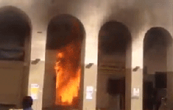 حريق فندق المدينة المنورة يثير استياء المعتمرين المصريين من السفارة