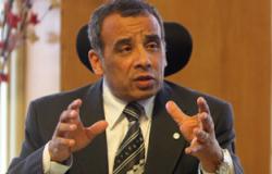 وزير الطيران يشهد تسلم "المصرية للمطارات" للترخيص الدولى لمطار الغردقة