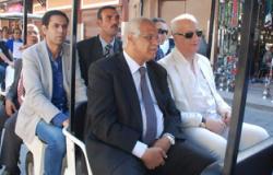 محافظ القاهرة ووزير الآثار بشارع المعز لتدشين سيارات كهربائية جديدة