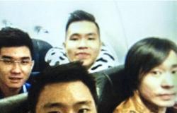 بالصور.. آخر «سيلفي» لأحد ركاب طائرة «إير آسيا» قبل تحطمها بدقائق