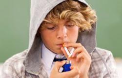 منظمات بريطانية: عادة التدخين المدمرة تودى بحياة نصف مليون طفل
