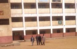 مدرس يعتدى بالضرب على تلاميذ بماسورة ستارة داخل مدرسة بالسنطة