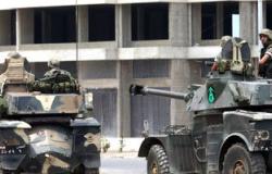 الجيش اللبنانى يواصل ترسيم "الخط الأزرق" الفاصل مع إسرائيل