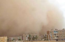 عاصفة ترابية تجتاح عدة مناطق بالسعودية وتؤثر على الملاحة الجوية