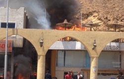 حريق هائل يلتهم محل جلود وشقة بالسوق التجارى فى شرم الشيخ