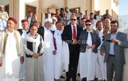بالصور.. زيارة محافظ مطروح إلى ليبيا لإعادة حركة الشاحنات المصرية