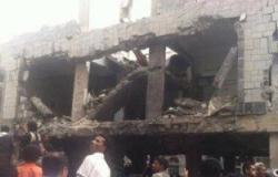 بالفيديو.. لحظة تفجير منزل الشيخ محمد الجمال على يد الحوثيين بـ"إب"