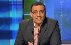 خالد صلاح يطالب بحل أزمة المواطنين داخل مقار السجل المدنى