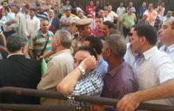 توافد العشرات على محكمة جنوب القاهرة لتقديم أوراقهم للترشح للبرلمان