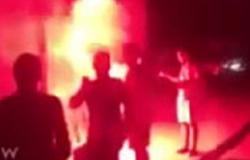 طلاب الإرهابية يطلقون الشماريخ بالزقازيق بعد تجديد حبس طالبة إخوانية
