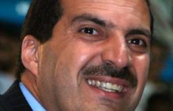 نشطاء يعيدون نشر فيديو قديم لـ"عمرو خالد" يقدم "وجدى غنيم" لإلقاء محاضرة