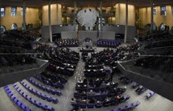 برلمان ألمانيا يوافق على الإنضمام للحملة على داعش فى سوريا