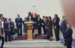 بالصور.. وزيرة الهجرة وشئون المصريين بالخارج تزور مدرستها بالإسكندرية