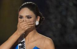 بالفيديو والصور.. شاهد رد فعل ملكة جمال الكون عام 2015 بعد إعلان خسارتها بالخطأ