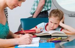 للآباء.. نصائح وحيل ذكية لمساعدة طفلك على المذاكرة وتحسين مستواه الدراسى