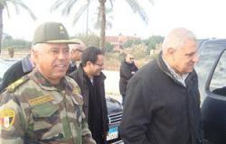 بالصور.. محلب والوزير يعبران كوبرى السلام لتفقد المشروعات ببورسعيد