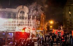 محللون إيرانيون يستنكرون حرق السفارة السعودية..ويؤكدون:الشعب سيدفع الثمن