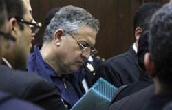 حمدى الفخرانى قبل مغادرة المحكمة لـ"الصحفيبن": "والله أنا مظلوم"