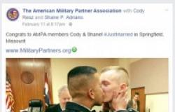صور | بعد قصة حب.. الجيش الأمريكي يسمح بزواج جنديين «مثليين»