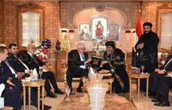 بالصور.. البابا تواضروس يلتقى الرئيس العراقى