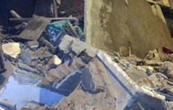 بالفيديو والصور.. مصرع شخص وإصابة 5 آخرين فى انهيار منزل من 4 طوابق بالإسماعيلية