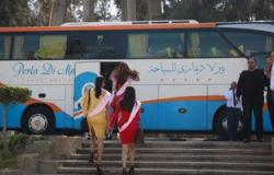 بالصور.. ملكات جمال العالم يغادرن قصر المنتزه بعد جولة لتنشيط السياحة