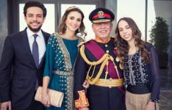 الملكة رانيا تنشر صورة برفقة الأسرة الملكية فى احتفال مئوية الثورة العربية