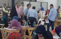 بالصور.. نائب رئيس جامعة قناة السويس يتفقد الامتحانات بعدة كليات