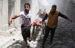 مقتل 3 أشخاص ونشوب حريق بسوق فى ضربات جوية على إدلب