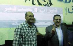خالد على يشارك برسم جرافيتى "تيران وصنافير" على جدران نقابة الصحفيين بحضور قلاش
