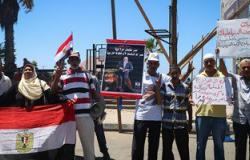 متظاهرو القائد إبراهيم يدينون التفجيرات الإرهابية فى جدة