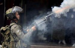 قوات الاحتلال الإسرائيلى تواصل حصار الخليل وتطلق الغاز على الفلسطينيين