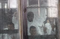 متهم بـ"أحداث العدوة" للمحكمة: أنا مش إخوان وعندى 17 سنة وعايز أروح لأمى