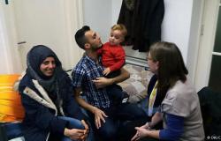 لاجئون يفضلون العودة إلى سوريا بسبب ظروف العيش في المآوي