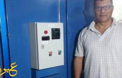 مهندس مصري يخترع جهاز يحول المياه المالحة لعذبه بالطاقة الشمسية